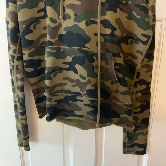 Nili Lotan Janie Hoodie Camo Sweatshirt Hooded Kangaroo Pocket Distressed Size S - Picture 7 of 11